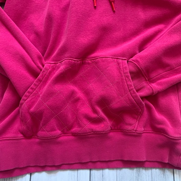 Woman’s Under Armour Hoodie - Picture 5 of 5